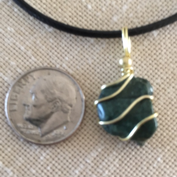 ARTISAN Natural Jade Wire Wrapped Pendant Necklace Handcrafted - Picture 2 of 6